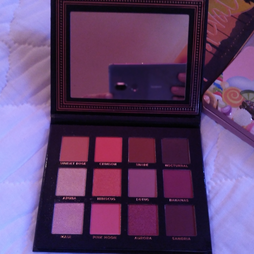 Makeup - Picture 3 of 8